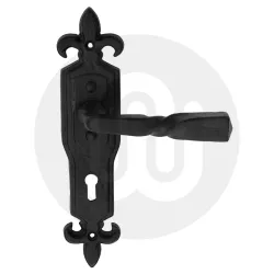 Standard Key Barley Twist Inline Lever/Lever on Gothic Backplate 57PZ/57PZ Door Handle (226BP/165CRS)